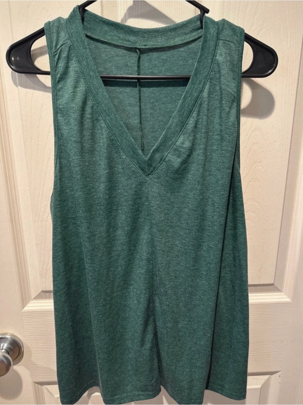 Amazon Women's Sleeveless V-Neck Tank Top - Teal Green